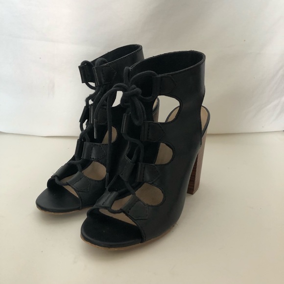 Free with Purchase ✨ Aldo Leather Lace Up Heels - Picture 6 of 8